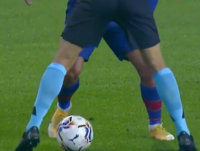 Video: Barcelona’s forgotten man Coutinho comes up with a fantastic nutmeg… on the ref