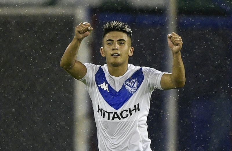 Man United among host of top clubs keen on South American wonder-kid