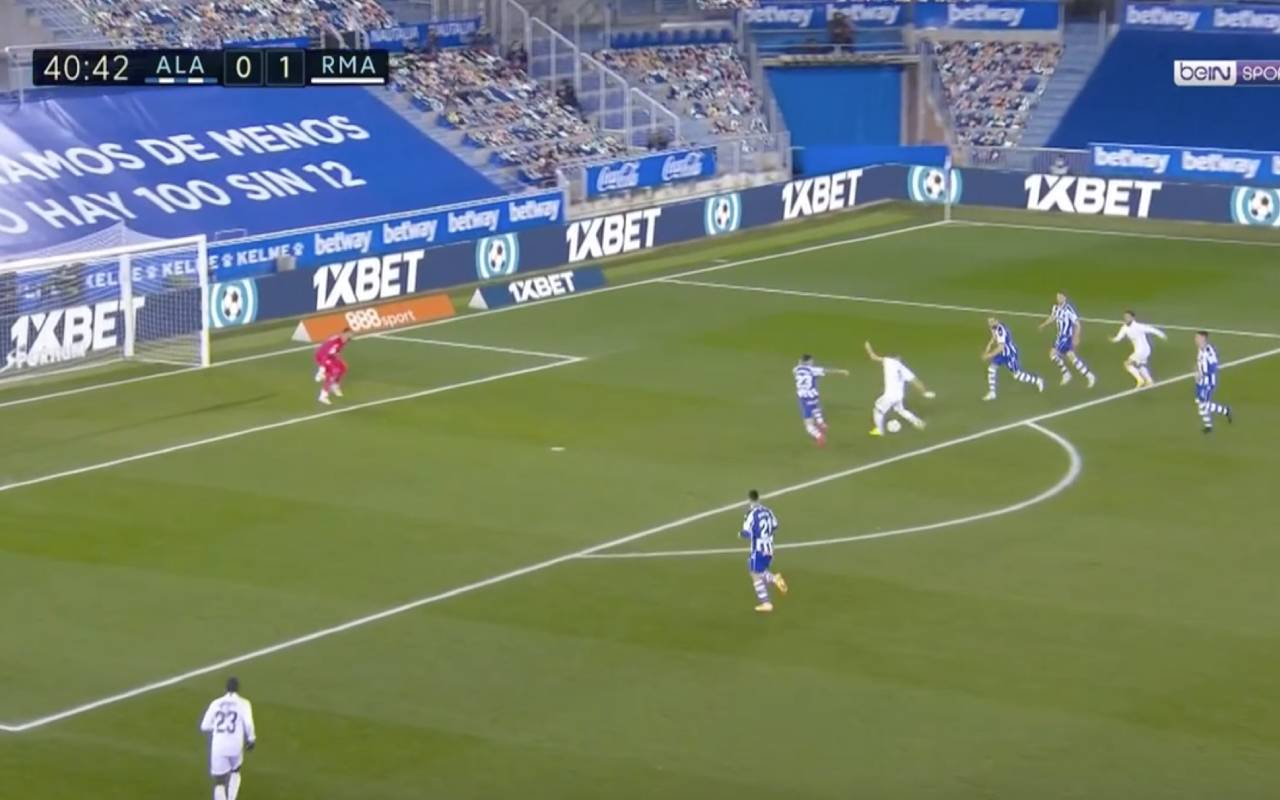 Video: Karim Benzema adds second goal for Real Madrid with emphatic finish from the edge of the box