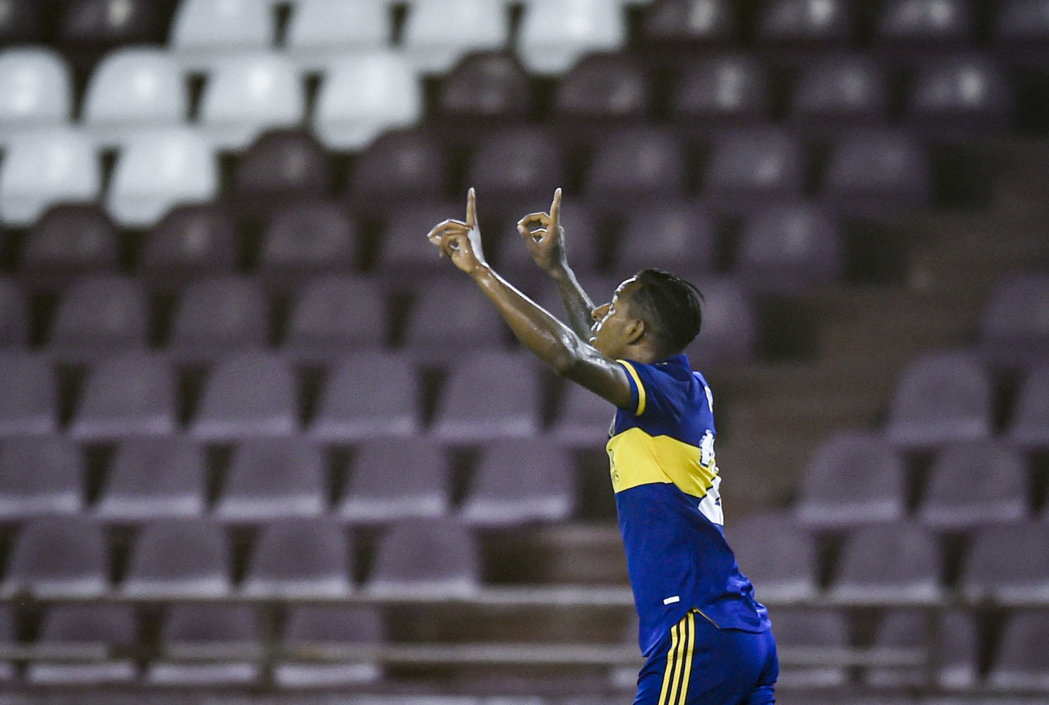 Report: Portuguese newspaper reveals that Benfica is interested in Boca Juniors starlet
