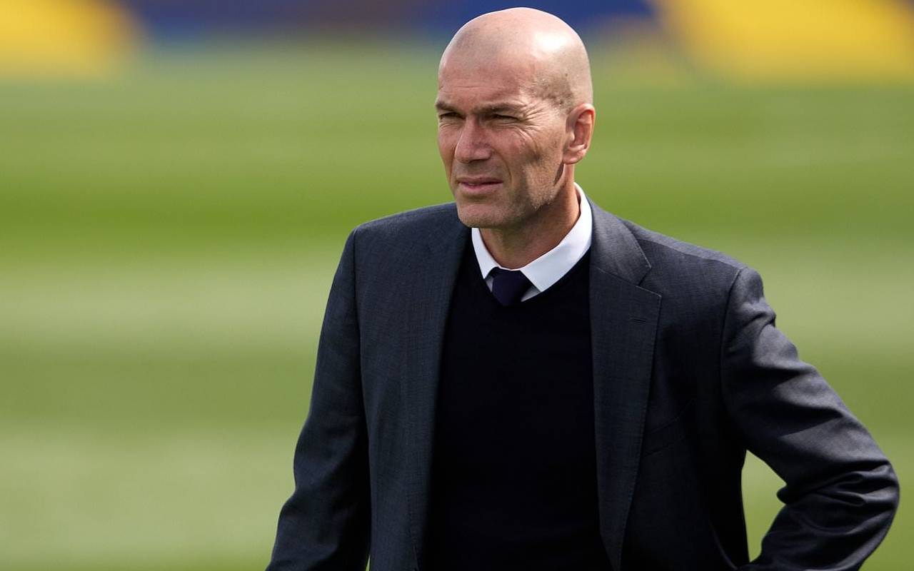 Big news for Real Madrid as report says Zinedine Zidane has informed the players of his plan for next season