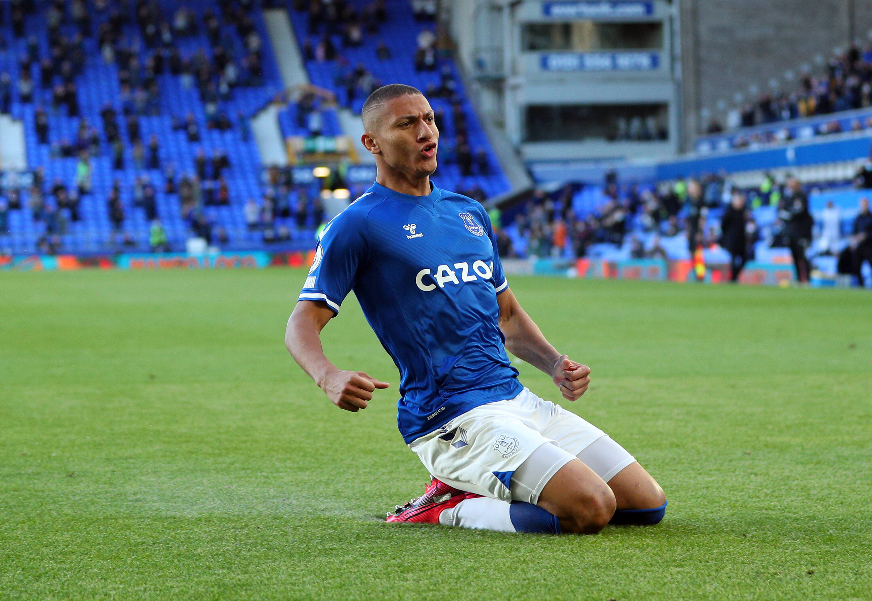 Fabrizio Romano provides latest update on a potential switch for Everton’s Richarlison to Real Madrid
