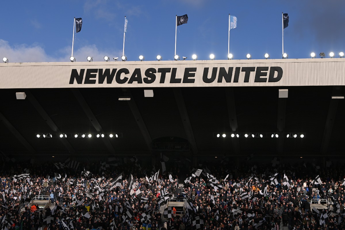 (Video) Fan says he’s been offered staggering amount to sell Newcastle season ticket CaughtOffside