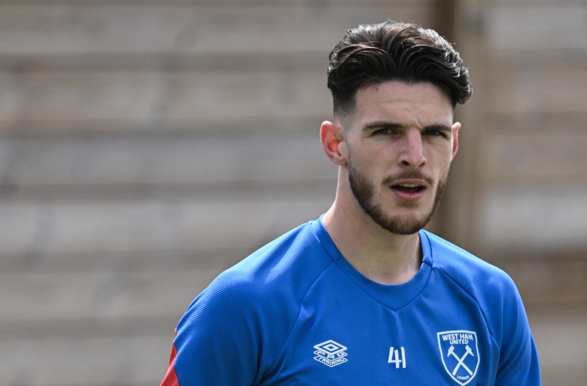 Former Premier League captain wants to replace Declan Rice at West Ham this season CaughtOffside