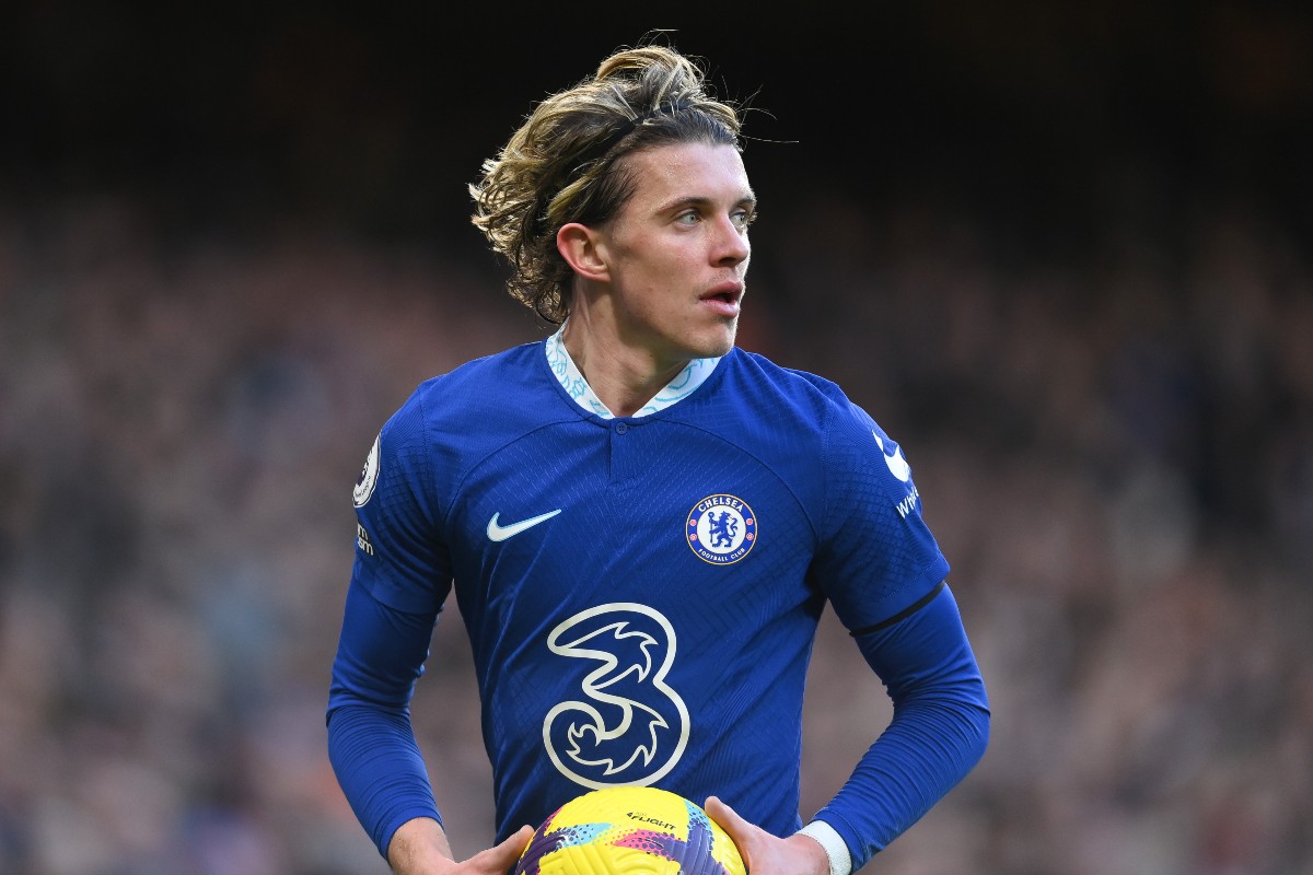 Chelsea prepared to sell energetic midfielder this summer