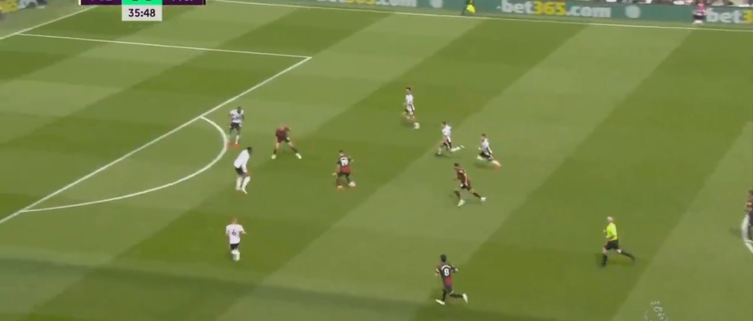 Video: Julian Alvarez scores a long range stunner to restore Manchester City’s lead CaughtOffside
