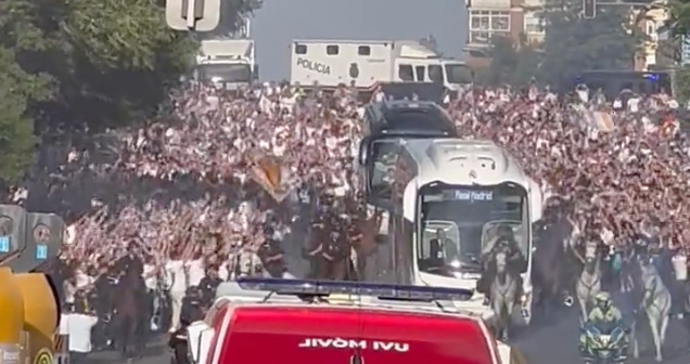 Video: Real Madrid players get incredible welcome as they make their way to the Santiago Bernabeu CaughtOffside