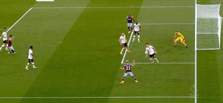 Video: Controversy! West Ham denied a blatant penalty right before the end of the first half CaughtOffside