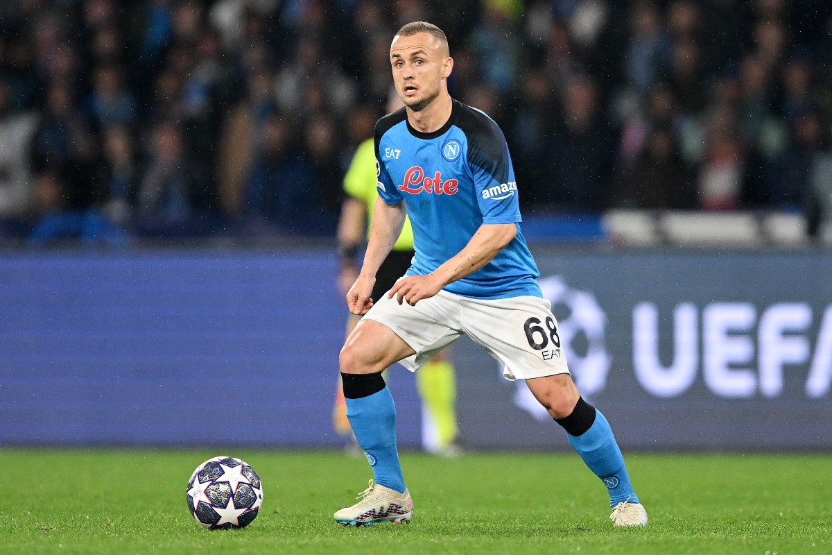 Chelsea and Newcastle in for important Napoli player this summer CaughtOffside