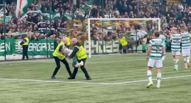 Furious Brendan Rodgers pushes steward away who floored a young Celtic fan to the ground CaughtOffside