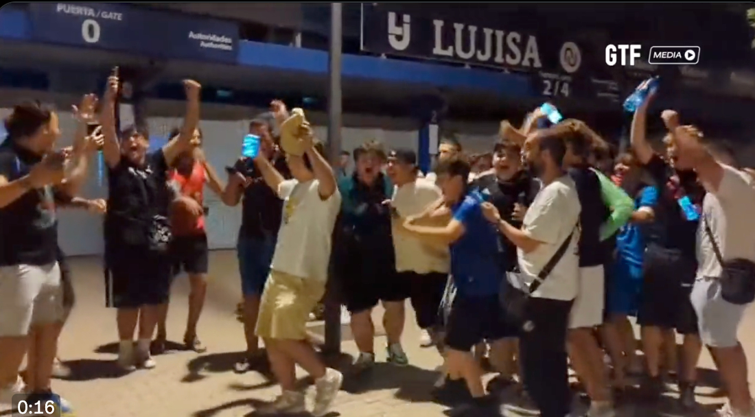 Video: Getafe fans rejoice at Mason Greenwood capture from Man United thumbnail