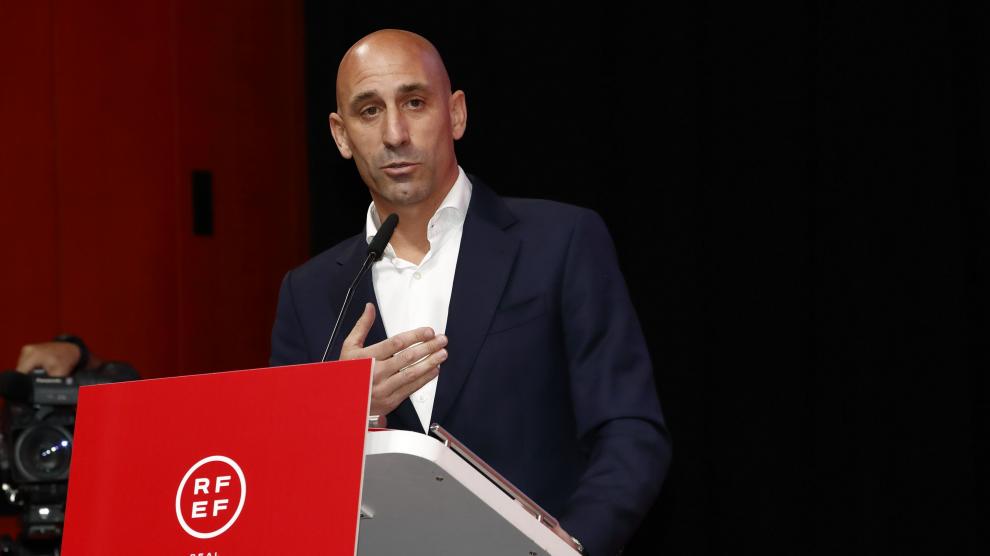 Spanish FA chief Luis Rubiales finally resigns from his role after the sexual assault scandal CaughtOffside