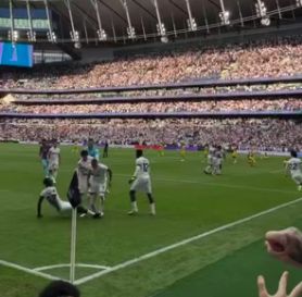 Video: Tottenham goalkeeper Guglielmo Vicario runs the length of the pitch in crazy celebrations following dramatic comeback CaughtOffside
