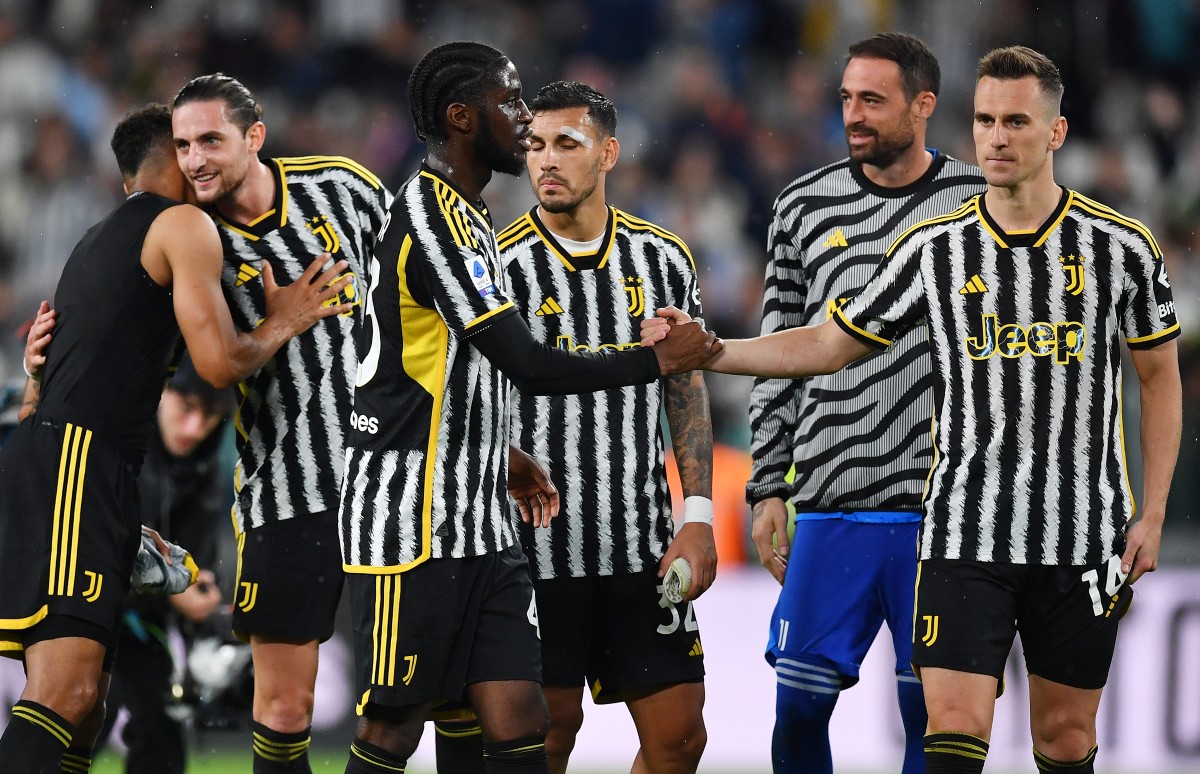 Four Premier League sides ‘primed to make an offer’ for Juventus star likely to leave in January