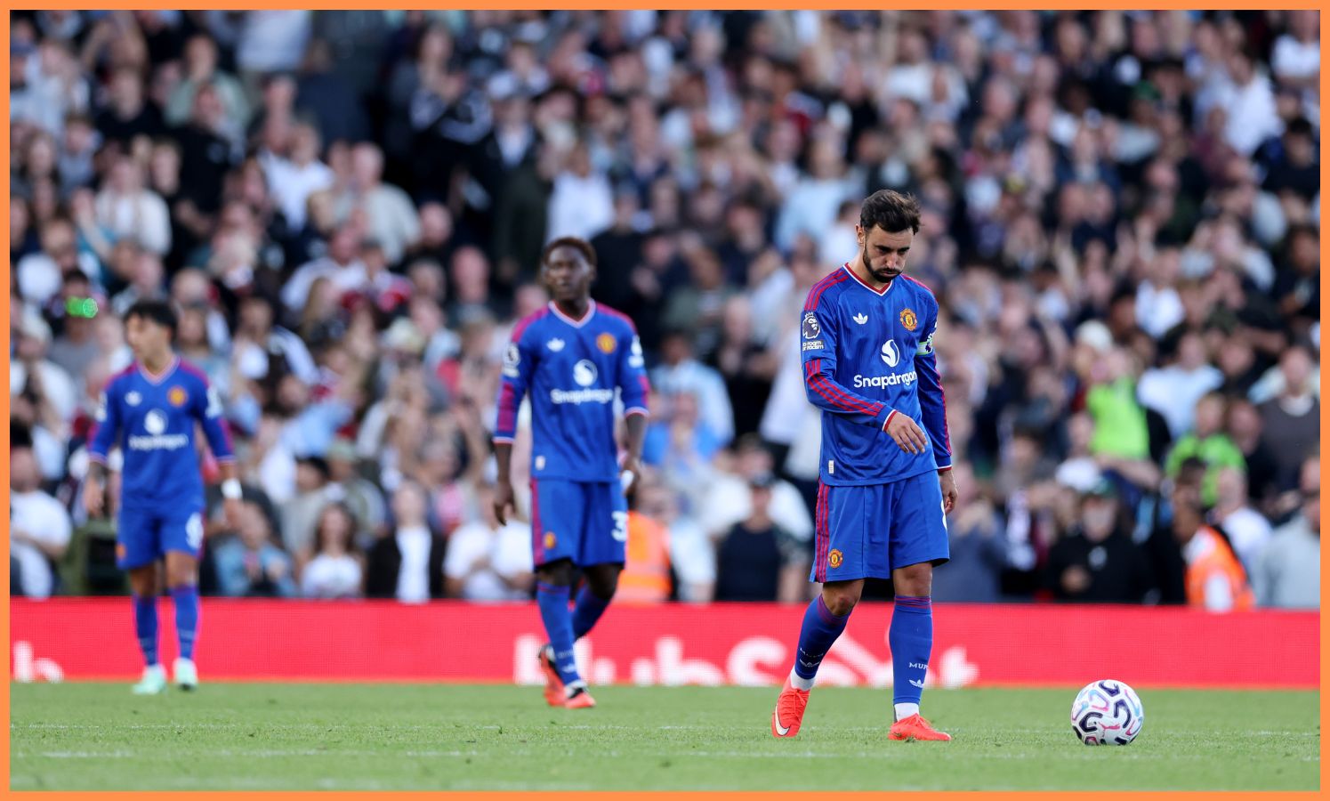 Bruno Fernandes reacts during Man United's draw vs Fulham